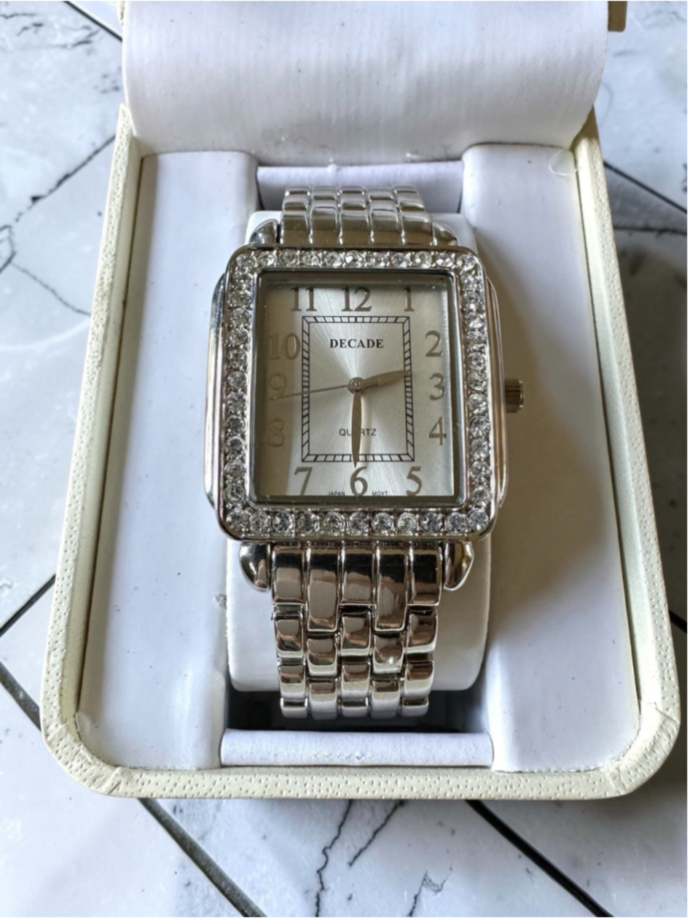 DECADE Women's Watch Silver Tone Rhinestone Watch Japan Movt. New Battery